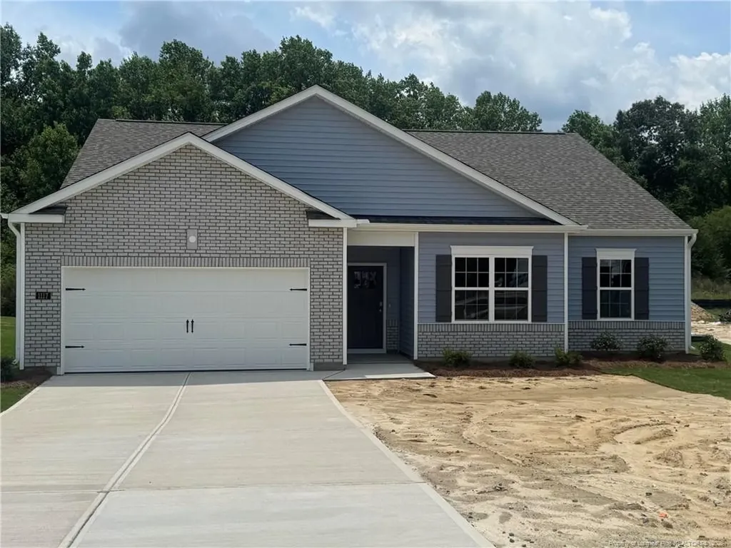 816 Fernwind Circle Aberdeen NC 28315