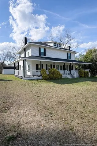 201 N College. Street Red Springs NC 28377