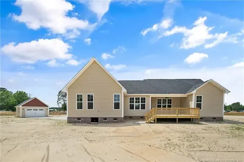 3002 Dinwiddle Drive Wade NC 28395