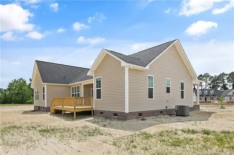 3002 Dinwiddle Drive Wade NC 28395