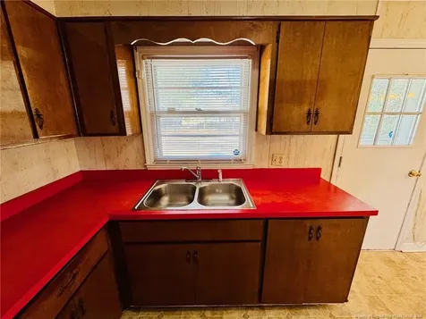 803 Floyd Street Fairmont NC 28340