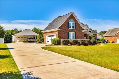 1110 Oakridge Boulevard Lumberton NC 28358
