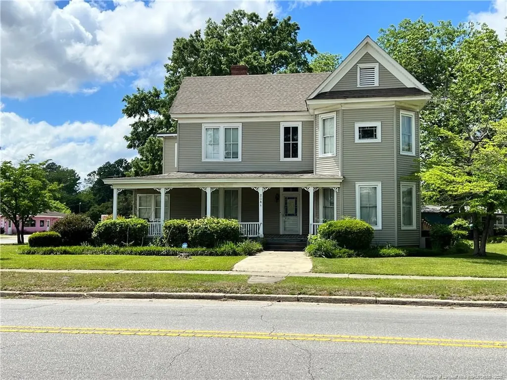 208 S Bond Street Rowland NC 28383