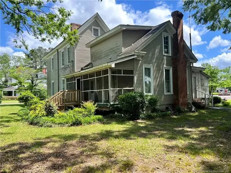 208 S Bond Street Rowland NC 28383