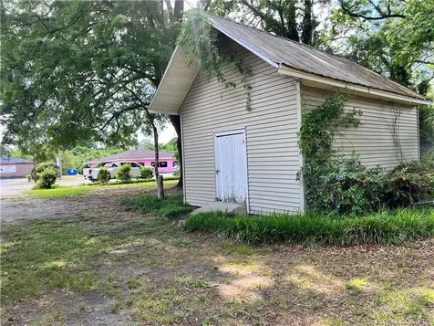 208 S Bond Street Rowland NC 28383