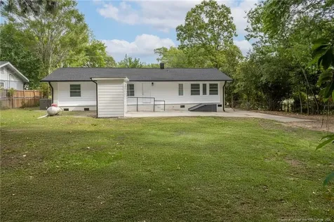 1016 Martindale Drive Fayetteville NC 28304