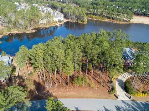 102 Broadlake (632) Lane Spring Lake NC 28390