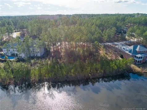 82 Broadlake (631) Lane Spring Lake NC 28390