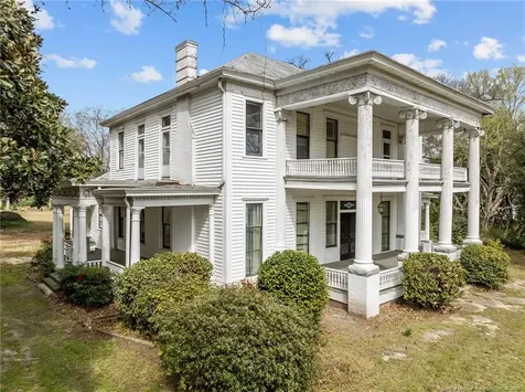 205 N Vance Street Red Springs NC 28377