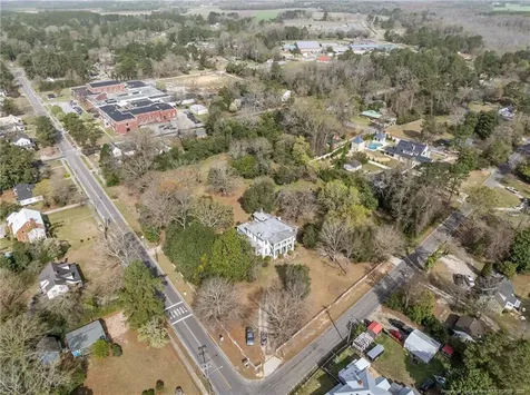 205 N Vance Street Red Springs NC 28377