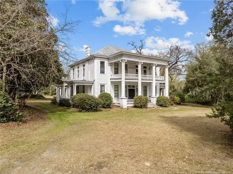 205 N Vance Street Red Springs NC 28377