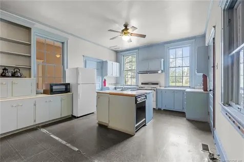 205 N Vance Street Red Springs NC 28377