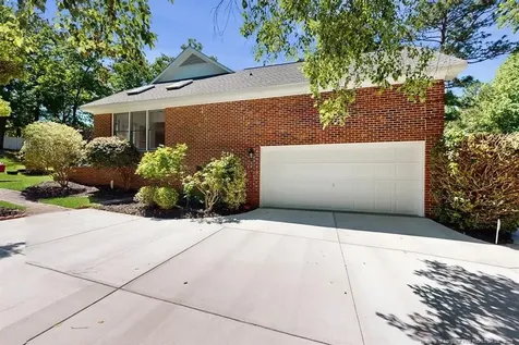 6976 Kings Lynn Loop Fayetteville NC 28304