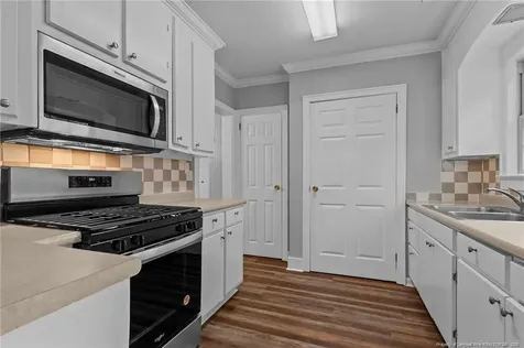 212 N Roberts Street Raeford NC 28376
