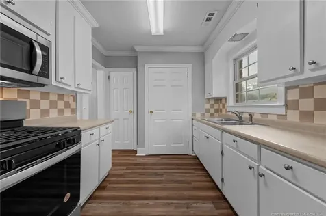 212 N Roberts Street Raeford NC 28376