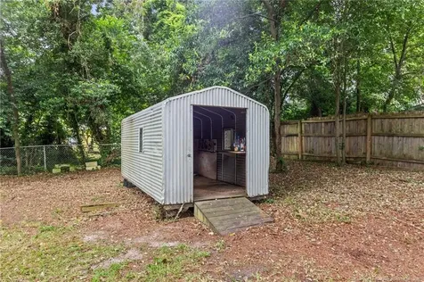 212 N Roberts Street Raeford NC 28376