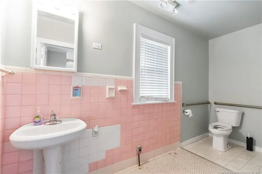 201 S Orange Avenue Dunn NC 28334