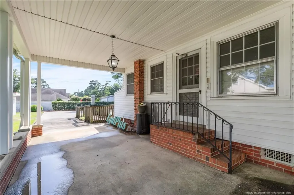 201 S Orange Avenue Dunn NC 28334