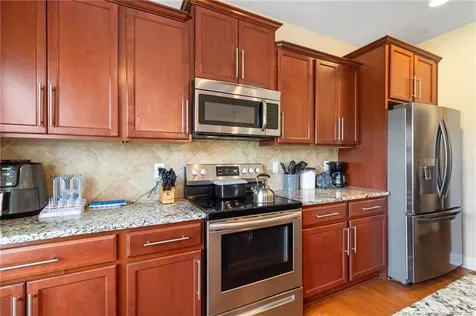 5513 Hickory Knoll Road Fayetteville NC 28314