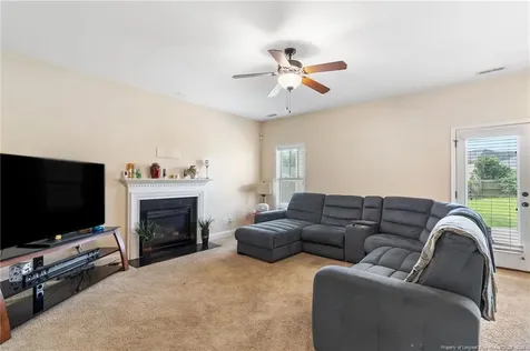 5513 Hickory Knoll Road Fayetteville NC 28314
