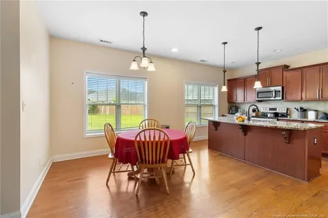 5513 Hickory Knoll Road Fayetteville NC 28314