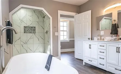 817 Aberdeen Road Laurinburg NC 28352