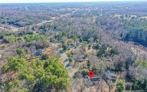 817 Aberdeen Road Laurinburg NC 28352
