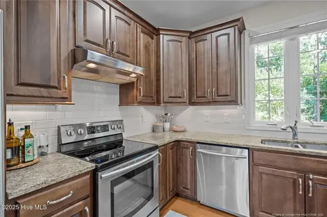 103 Sandspur Lane West End NC 27376
