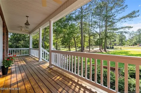 103 Sandspur Lane West End NC 27376