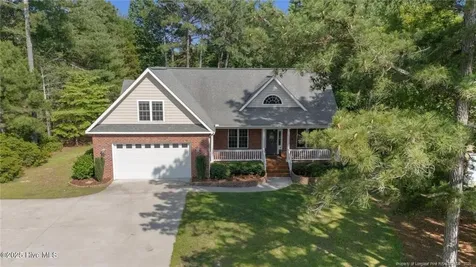 103 Sandspur Lane West End NC 27376