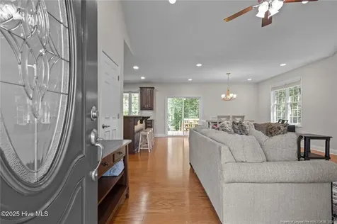 103 Sandspur Lane West End NC 27376