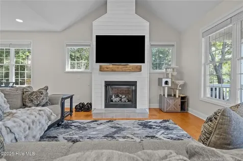103 Sandspur Lane West End NC 27376