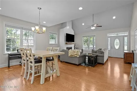 103 Sandspur Lane West End NC 27376