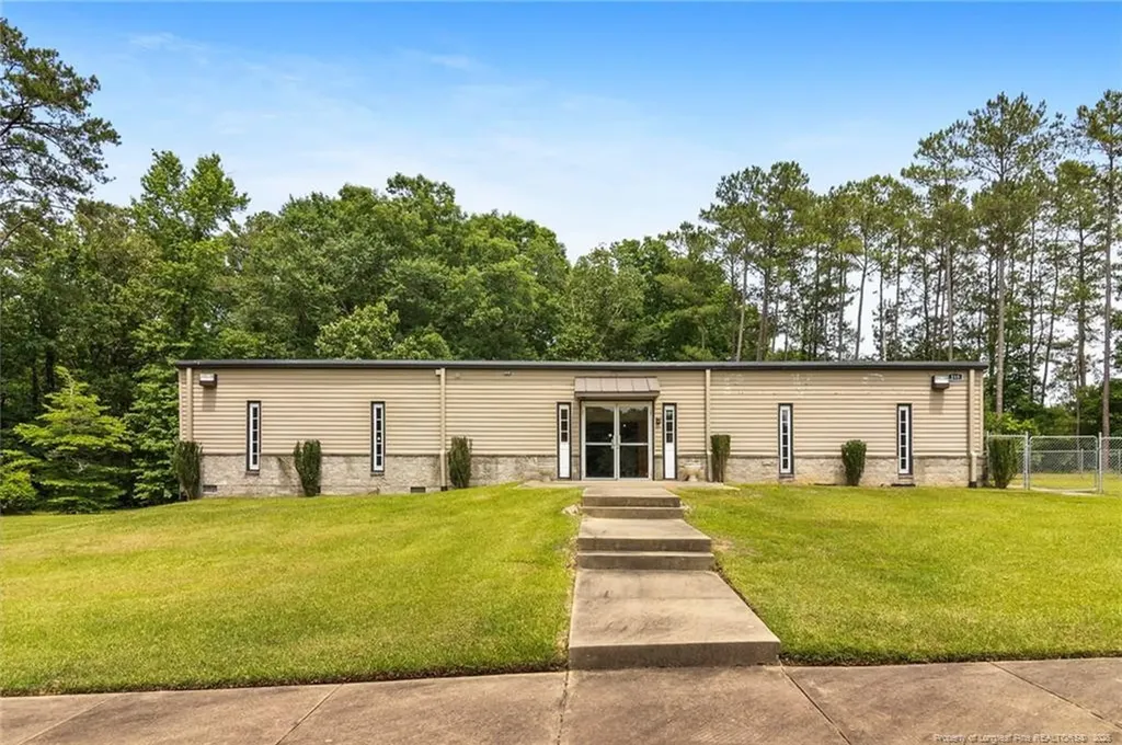 215 Coates Road Linden NC 28356