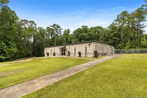 215 Coates Road Linden NC 28356