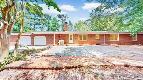 2105 W Broad Street Elizabethtown NC 28337