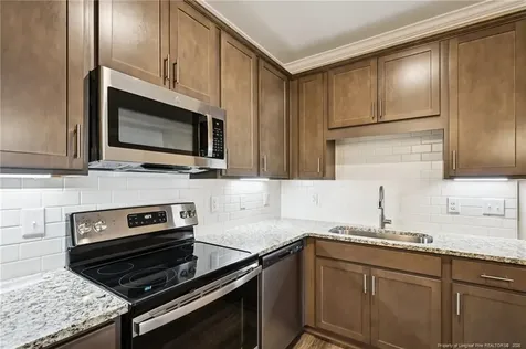 240 Gallery Drive Spring Lake NC 28390