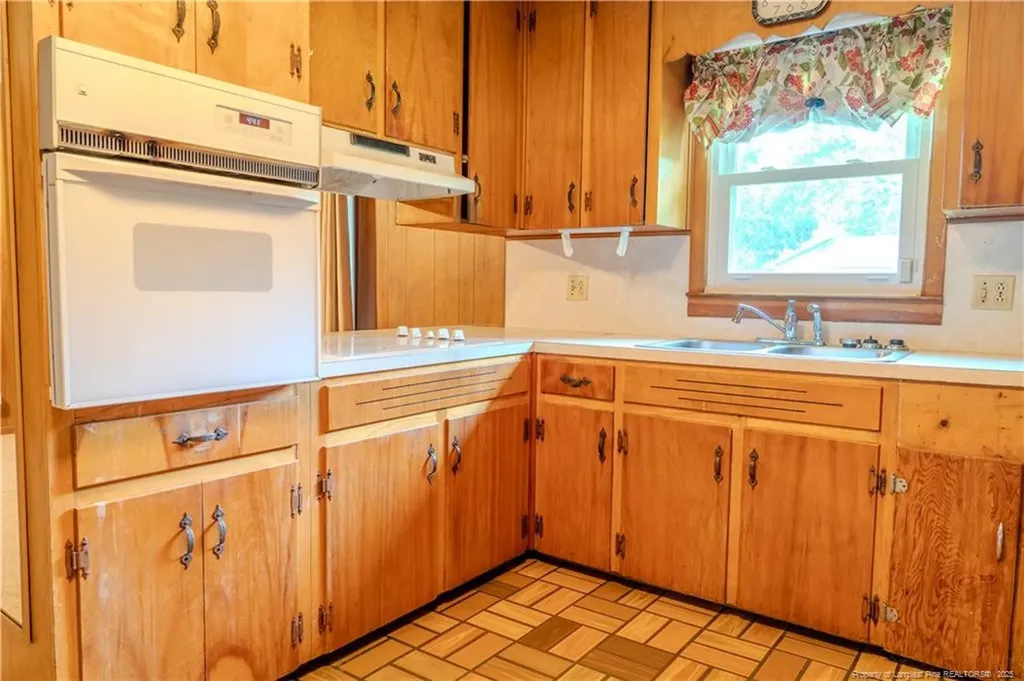 603 S Mckay Avenue Dunn NC 28334
