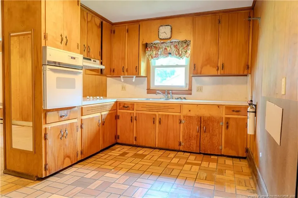 603 S Mckay Avenue Dunn NC 28334