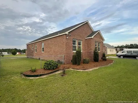 451 E Mcrainey Road Saint Pauls NC 28384