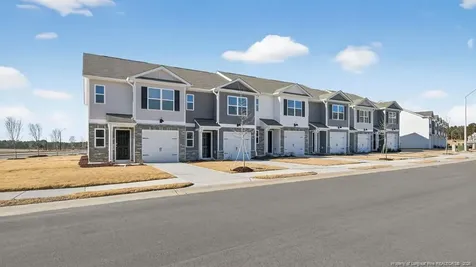 203 Maddox Drive Aberdeen NC 28315