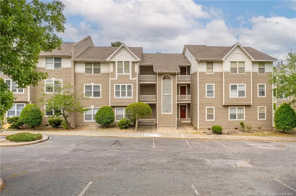 6736 Willowbrook Unit 4 Drive Fayetteville NC 28314