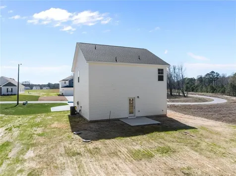 339 Hookbill Lane Lillington NC 27546