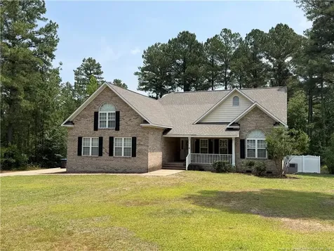 912 Lewis Street Raeford NC 28376
