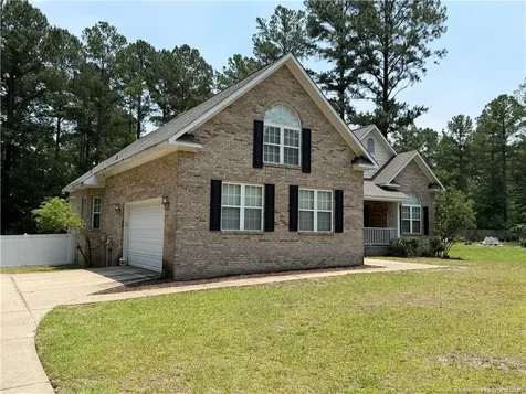 912 Lewis Street Raeford NC 28376