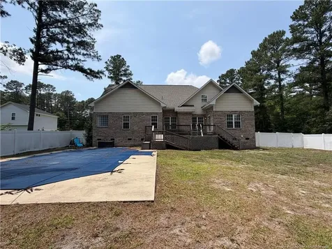 912 Lewis Street Raeford NC 28376