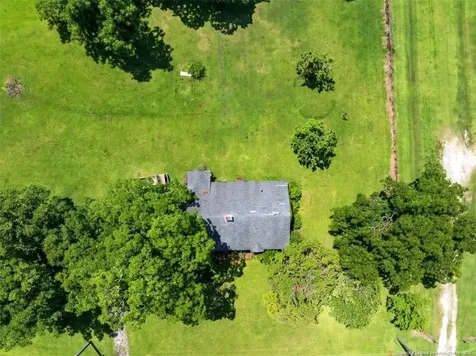 4247 River Road Wade NC 28395
