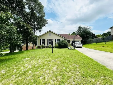 5022 Sycamore Drive Hope Mills NC 28348