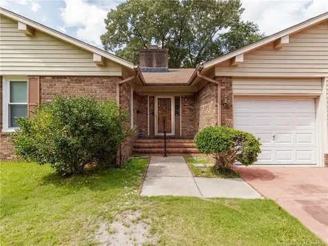 6406 Irvington Court Fayetteville NC 28314