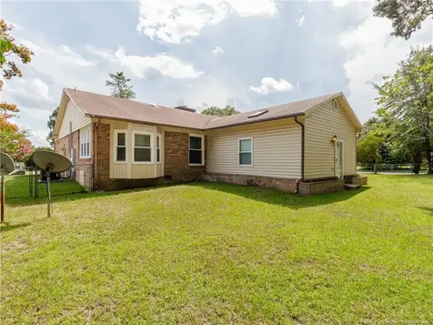 6406 Irvington Court Fayetteville NC 28314